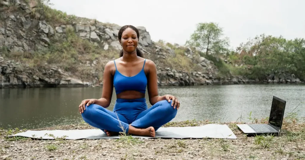 The Key Differences Between Active and Passive Meditation