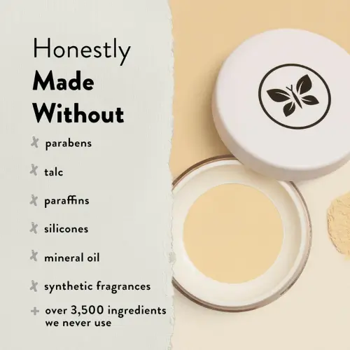 Pinterest pin showcasing Honest Beauty Translucent Loose Setting Powder, a non-toxic, translucent powder that delivers a matte, shine-free finish with clean ingredients.
