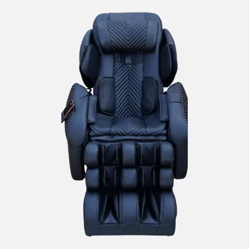 Pinterest pin showing the Luraco i9 Max PLUS Medical Massage Chair, highlighting its 3D massage rollers and therapeutic features.